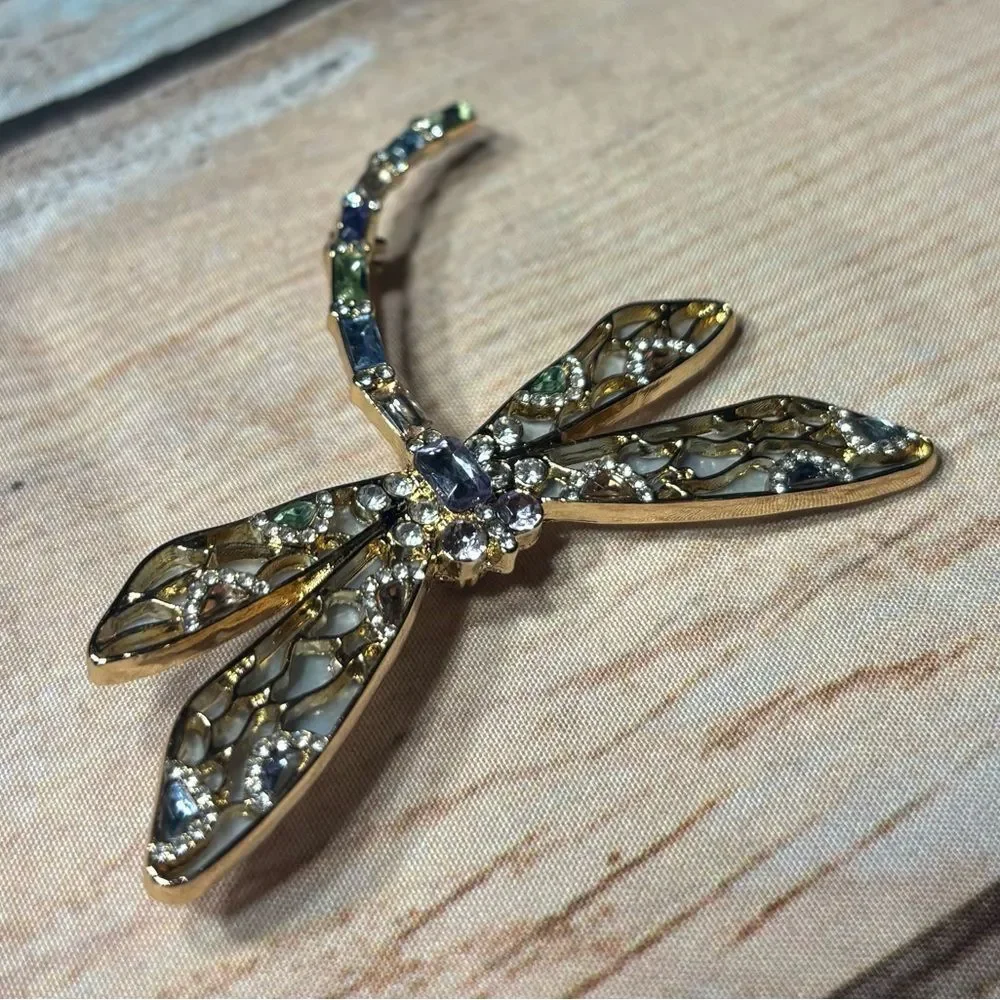 unknown gold tone